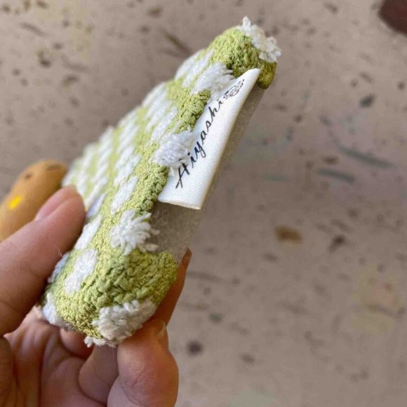 Hello kitty kniting dots green case for iphone 14 - Picture 4 of 4